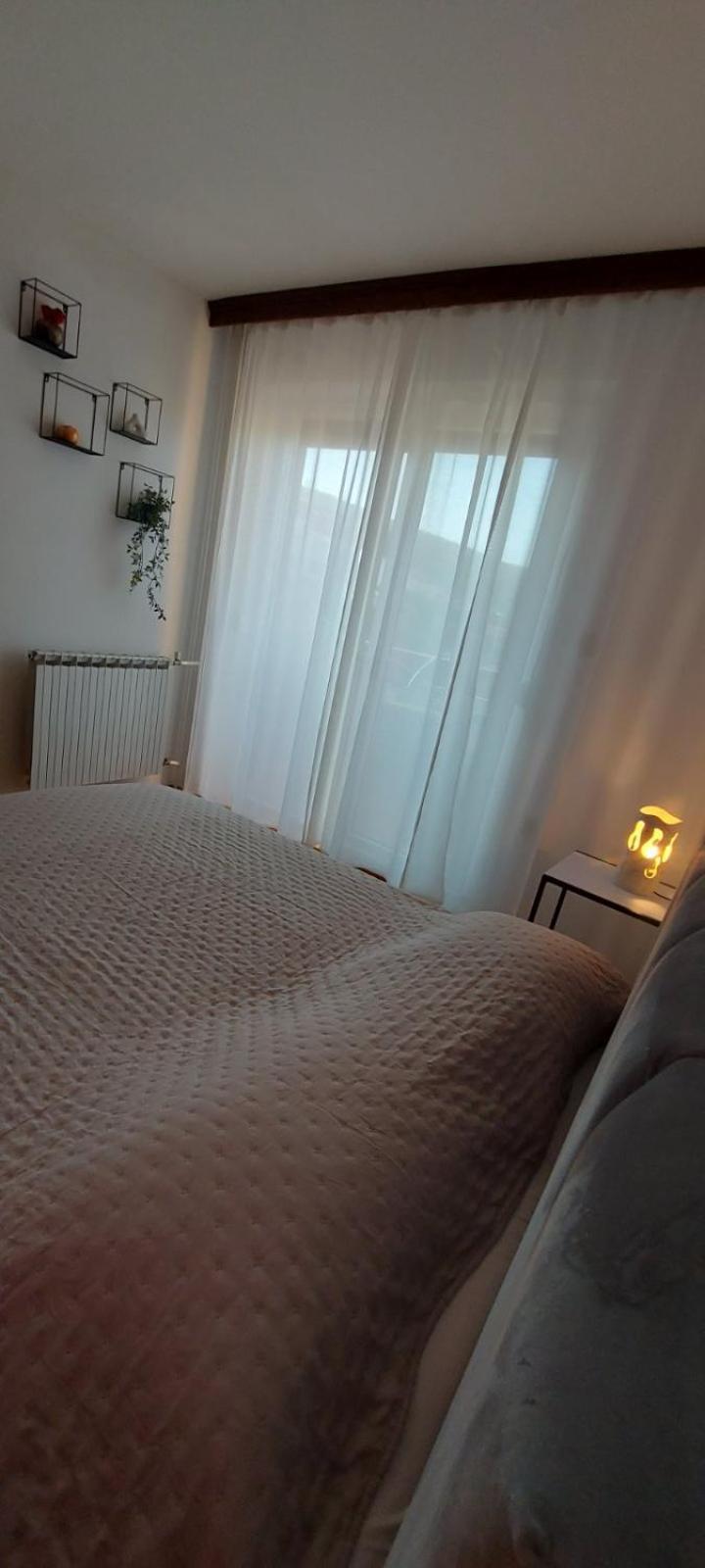 Apartments Fugosic بونات المظهر الخارجي الصورة